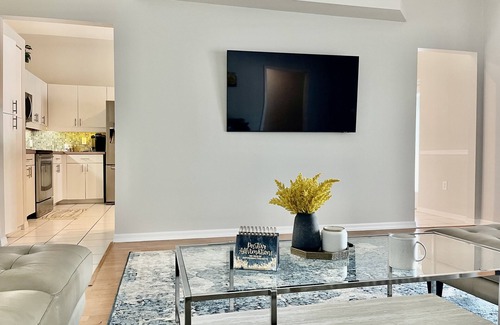 Palmer Ranch House | Cheerful 5-bedroom house with a pool.