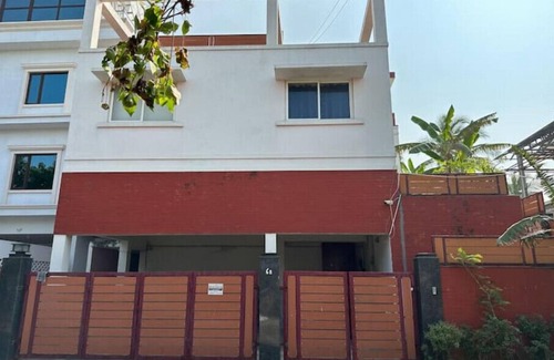 Chennai Villa | Cheerful 5 bedroom villa with pool & beach accessn