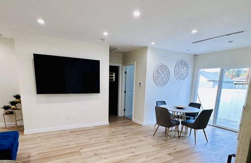 Sun Valley House | Cheerful and modern 3-bedroom luxury retreat