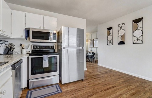 Village Seven Apartment | Cheerful Chalet! Centrally Located w BBQ Pit