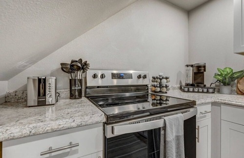 Village Seven Apartment | Cheerful Cove - Cozy Basement Centrally Located