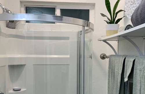 Lowell Apartment | Cheerful, cozy TINY HOUSE, loft bedroom, walking distance to lake!