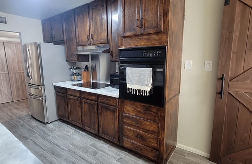Las Cruces House | Cheerful desert oasis home with a privacy hot tub! 1 minute to new hospital!