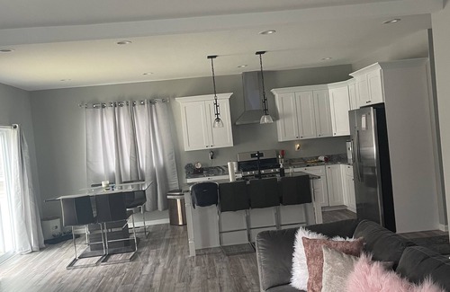 Farmington Hills House | Cheerful Family Home