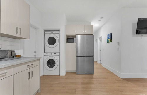 Surrey House | Cheerful FamilySpacious Suite,Close2Beach&USBorder