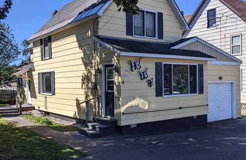 Calumet House | Cheerful home in Historic Calumet 3 Blocks from the snowmobile trail, Sleeps 5