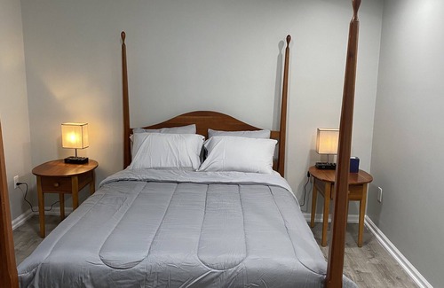 Revere Apartment | Cheerful House with 2 Large Bedrooms, 3 Beds, near T station