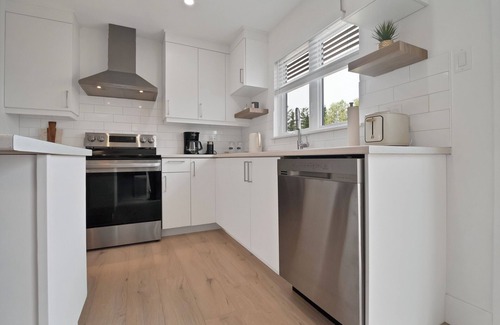 Moncton House | Cheerful, modern 3 -bedroom house