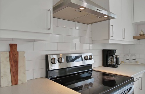 Moncton House | Cheerful, modern 3 -bedroom house