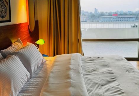 Downtown Cairo Apartment | Cheerful Nile View Apartment