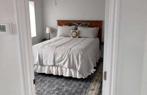 Kanab House | Cheerful One Bedroom Bungalow