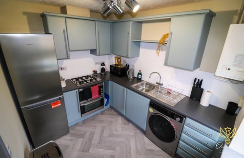 Huntingdon House | Cheerful Queens Quarters Boutique Rooms