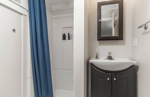 Pocatello House | Cheerful studio near ISU