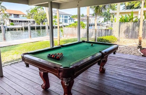 Lauderdale Harbours House | Cheerful waterfront 2 bedroom house with pool