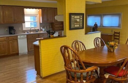 Vermilion Cottage | Cheers Vermilion Ohio