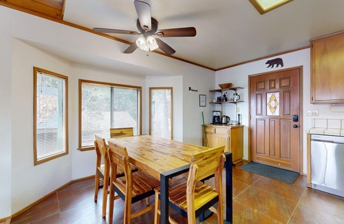 Arrowhead Villas Cabin | Cheery cabin with gas grill, patio, deck, outdoor space, & near lake