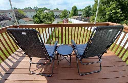 Palmer House | Cheery townhouse in Easton