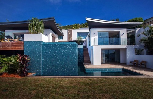 Morne de Depoudre House | Chef included by Fantasia Villas: Villa Wings