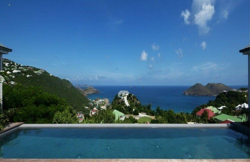 Terre Neuve Apartment | Chef included by Fantasia Villas: Villa Romance