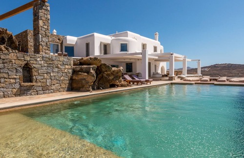 Paraga Villa | Chef included by Fantasia Villas: Elia Villas 15 bedrooms