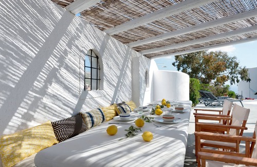 Santorini Villa | Chef included by Fantasia Villas: Pyrgos Estate