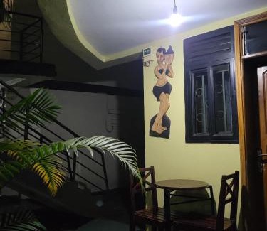 Jinja House | Chel and Vade Cottages