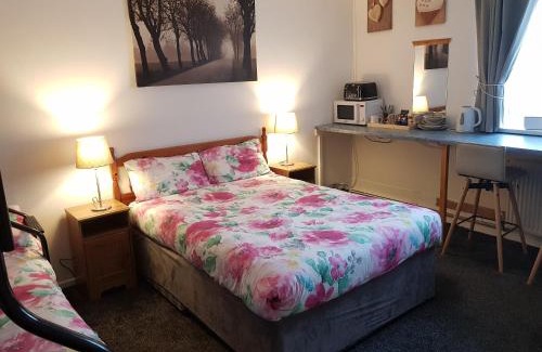 Marthall House | Chelford Guesthouse