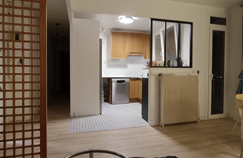 Chelles Apartment | Chelles center 15 minutes from Gare de l'Est and 5 minutes from Vaires-sur-Marne
