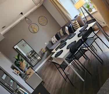 Piekoszow Apartment | Chelosiowy Apartament Targi Kielce