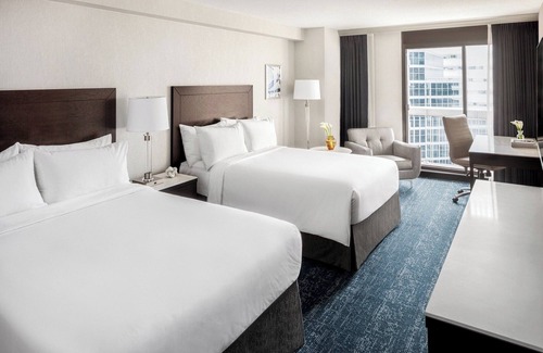 Bay Street Corridor Hotel | Chelsea Hotel, Toronto