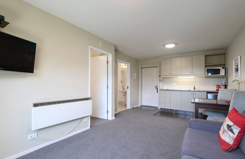 Nelson Hotel | Chelsea Park Motor Lodge