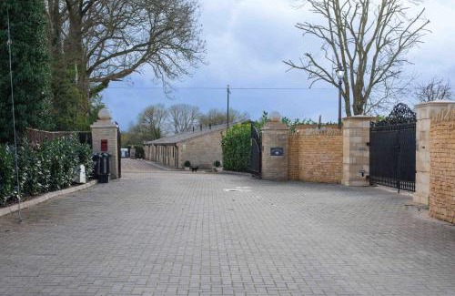 Ampney Crucis House | Cheltenham Cottage