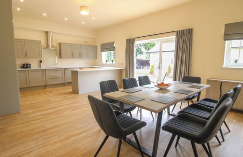 Felton Cottage | CHELTENHAM COTTAGE, pet friendly, with a garden in West Felton