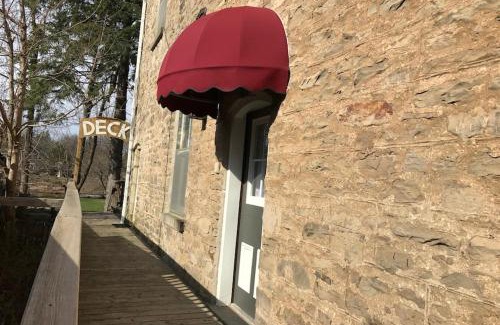 Caledon Hotel | Cheltenham Suites