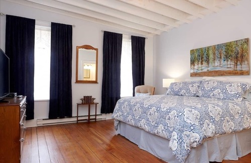 Caledon Hotel | Cheltenham Suites