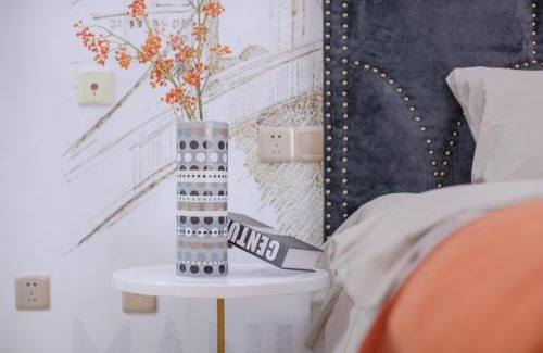 Chenghua Apartment | ChengDu Chenghua·Chengdu East Station· Locals Apartment 00137110