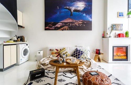 Chengdu City Centre Apartment | CHENGDU Liaofan Design B&B Houwu Temple Jinli Twin Suite Ximenqiao Street Morogo White Castle HD Projection LOFT Double Floor Bnb High-Quality Housing