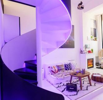 Chengdu City Centre Apartment | CHENGDU Liaofan Design B&B Houwu Temple Jinli Twin Suite Ximenqiao Street Morogo White Castle HD Projection LOFT Double Floor Bnb High-Quality Housing
