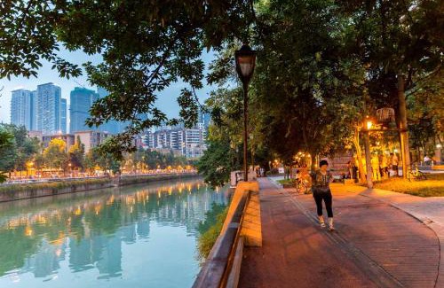 Chengdu City Centre Apartment | ChengDu WuHou·Jiuyan Bridge· Locals Apartment 00128280