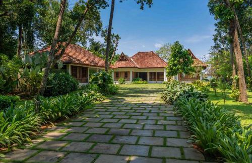 Kumbalam Villa | Cheppanam House by VEO - Part of StayVista
