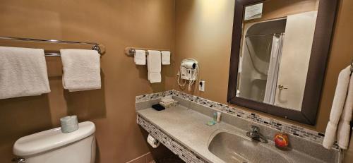 Bayfield Hotel | Chequamegon Lake Superior Lodge