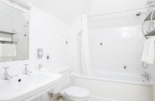 Maresfield Hotel | Chequers Inn by Greene King Inns