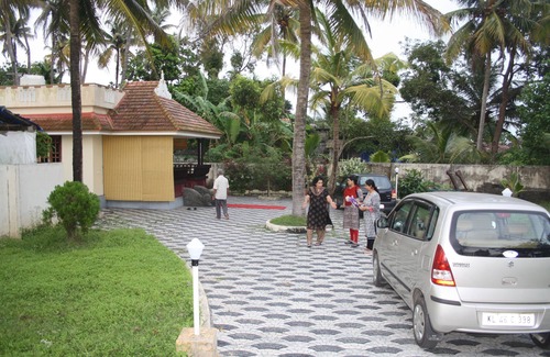 North Paravur Villa | Cherai Beach Villa - Experience the beachside stay
