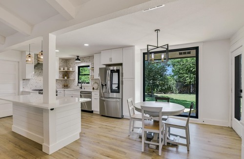 Round Rock House | Cherilliam Estate