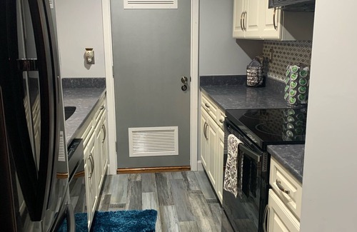 West Dover Condo | CheRob’s Chalet @ Seasons Mount Snow Two Bedroom Condo with amenities!