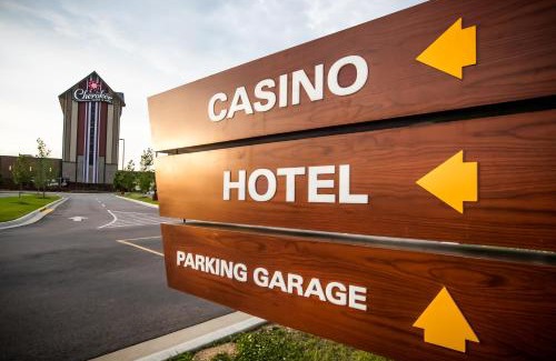 Roland Hotel | Cherokee Casino Hotel Roland