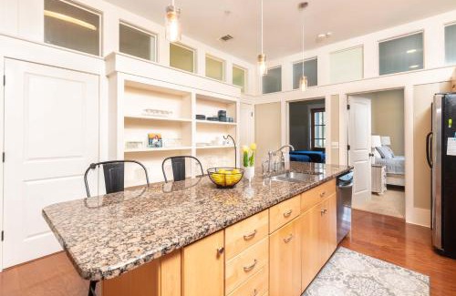 Habersham Apartment | Cherokee Farms Flat - New Listing in Habersham