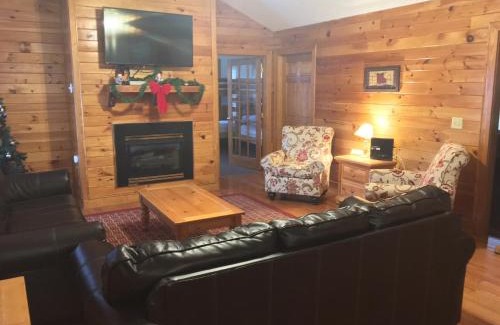 Pigeon Forge House | Cherry Blossom #11