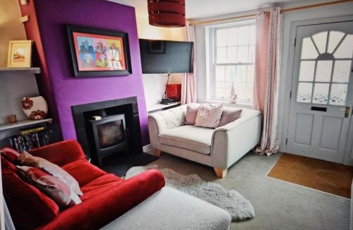 Stratford-upon-Avon House | Cherry Blossom Cottage ,4 Cherry Street , Old Town ,Stratford Upon Avon