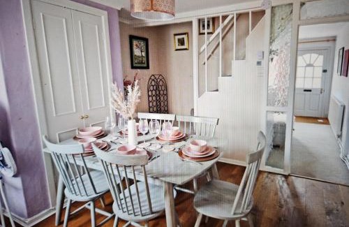 Stratford-upon-Avon House | Cherry Blossom Cottage ,4 Cherry Street , Old Town ,Stratford Upon Avon